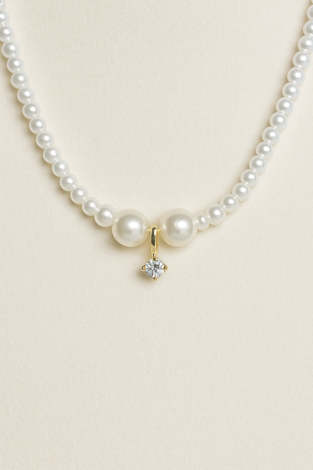 Classic Pearl Necklace - Diamond Pendant