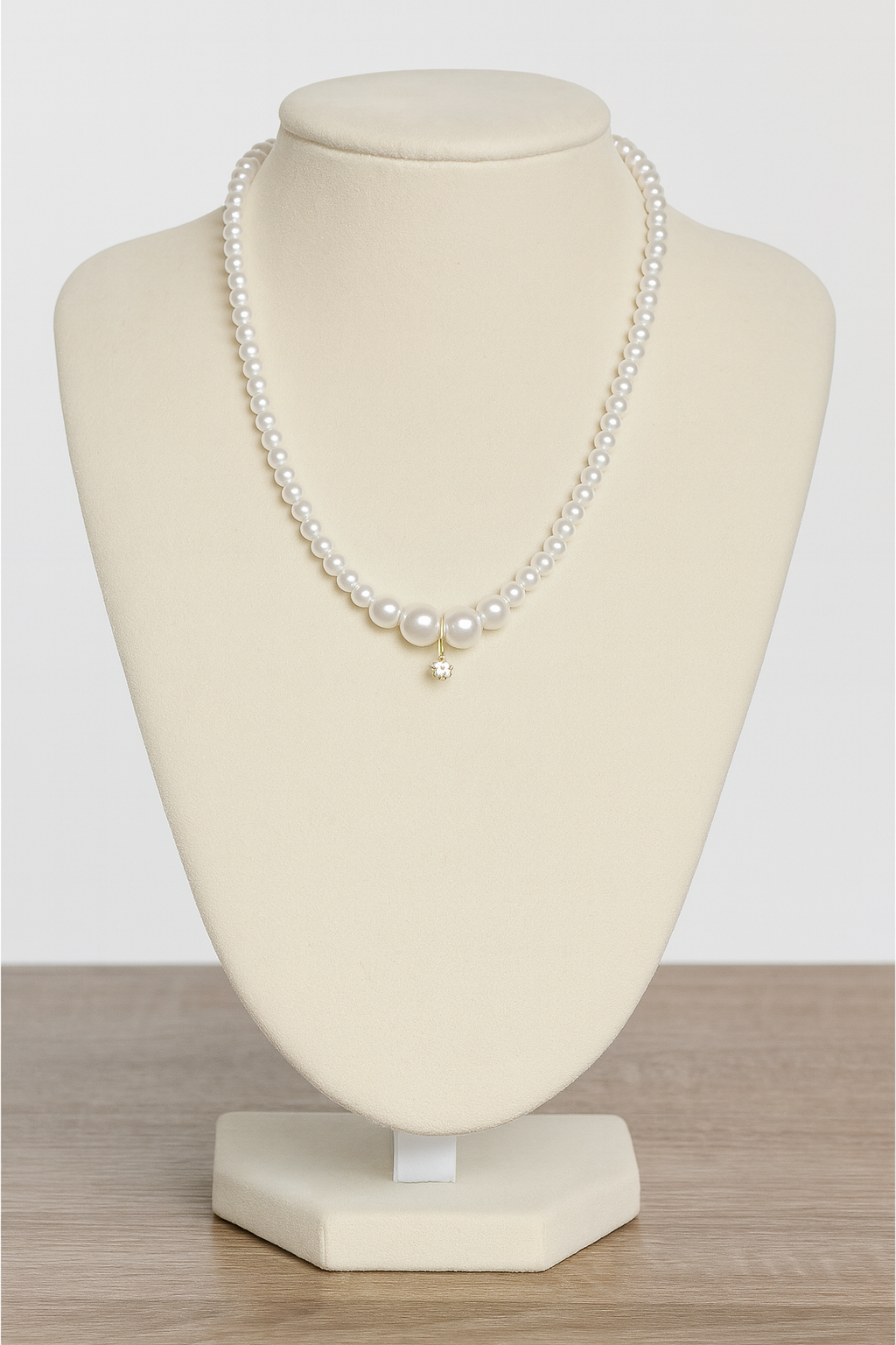 Classic Pearl Necklace - Diamond Pendant